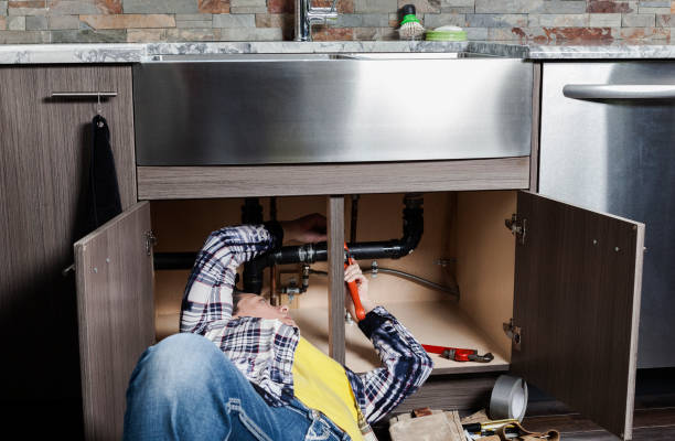 Best Emergency Plumbing Repair  in Country Clu, FL